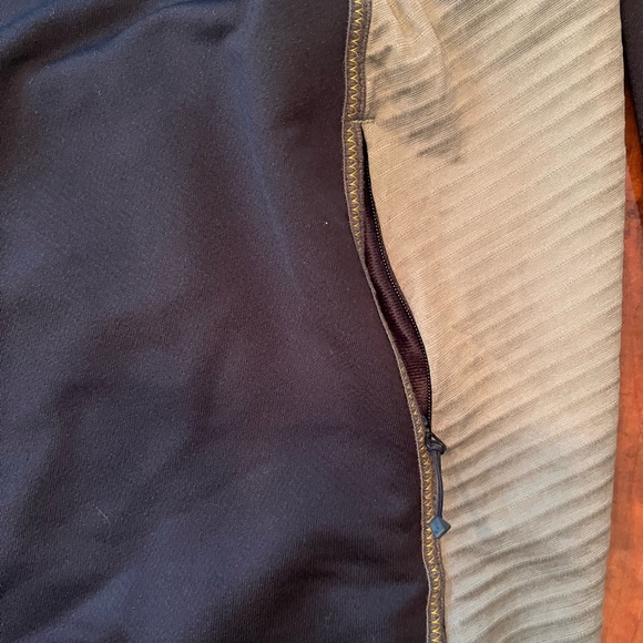 Adidas Aeroready Size M Running Pullover - Picture 4 of 10